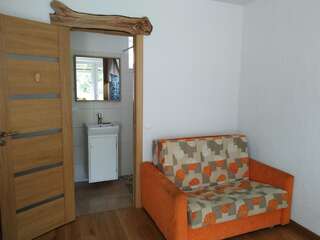 Лоджи 9 min from Palanga! Cosy River Side Studio with sauna Кретинга-6